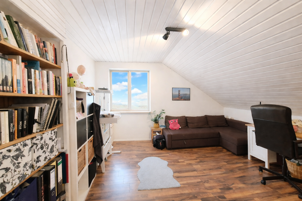 Büro oder Schlafzimmer 2