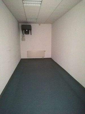 Nebenraum (NEUER BODEN WIRD VERLEGT)