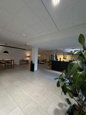 Büro-/Gewerbeeinheit