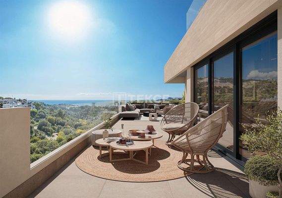 Flats with Seamless Indoor-Outdoor Spaces in Marbella