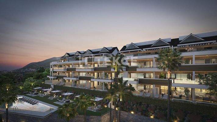 Apartments with Extensive Amenities and Pools Near Sea in Benalmádena