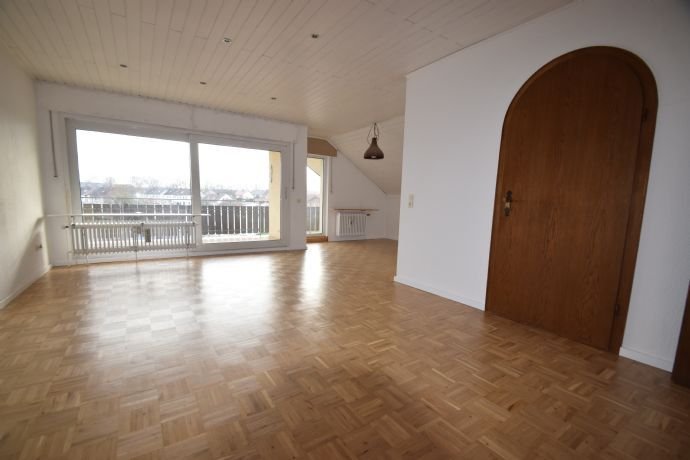 ZU VERMIETEN: großzügige 3 Zimmer-Wohnung (ca. 99,0 m² / 2. Obergeschoss) mit Stellplatz in Soest