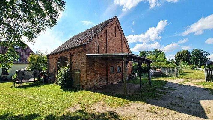 Nebengebäude (vermietet)