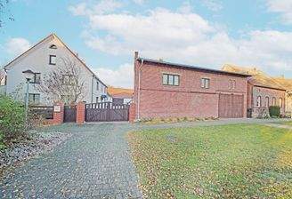 Hausansicht / Straßenseite