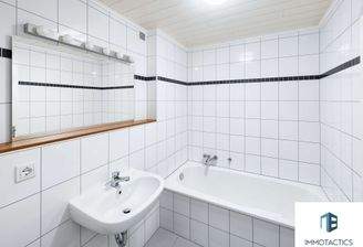 Bad - (KI leergeräumt)