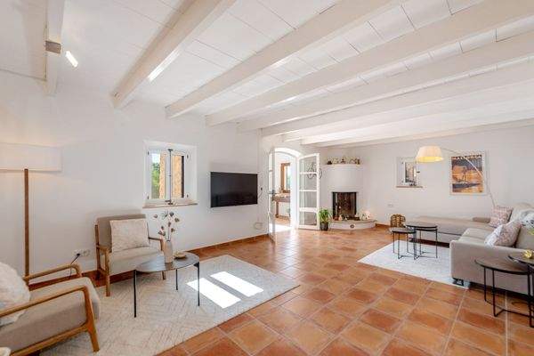 Geräumiger Wohnbereich