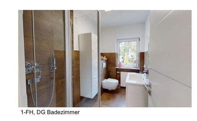 Eines der Badezimmer