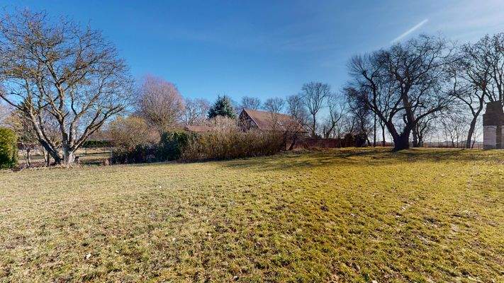 Unbebautes Grundstück 2.jpg