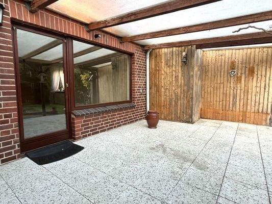 überdachte Terrasse