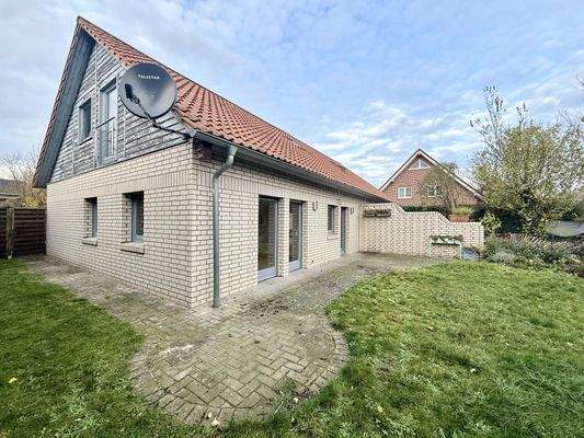 Rückansicht und Garten