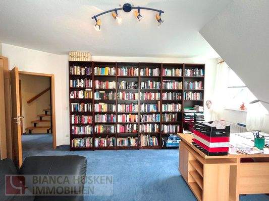 Schlafzimmer/Bibliothek OG