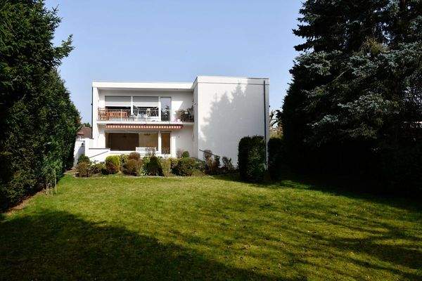 Hausansicht Gartenseite.JPG