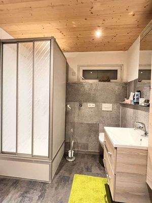 Bad Anbau zum Gäste-/Jugend...