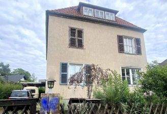 Zweifamilienhaus in Top-Lage 