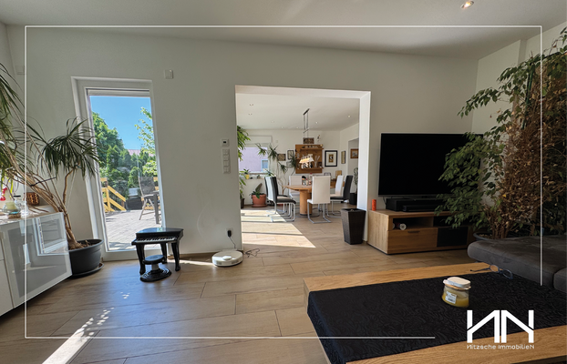 Sofa richtung Wohnen.png