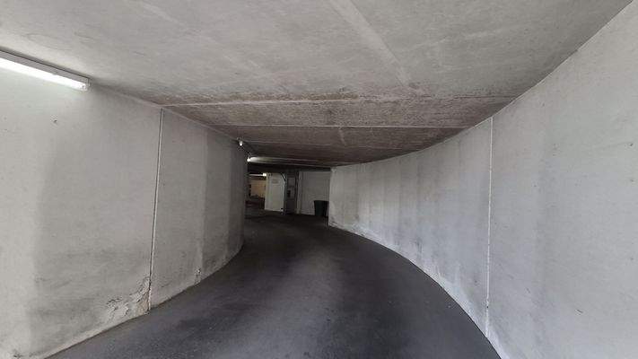 Zufahrt Tiefgarage