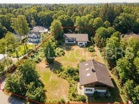 Luftbild des Grundstücks, KI-bearbeitet