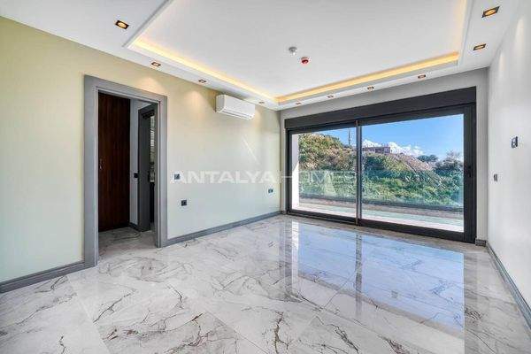 Luxurious Villas with Stunning Sea Views in Alanya