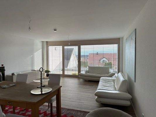 Wohnzi mit Balkon Süd