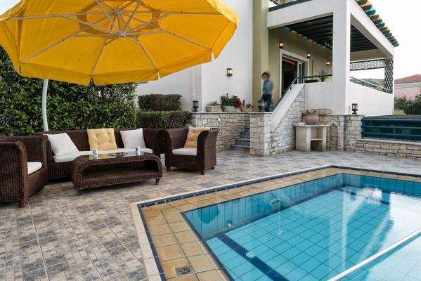 Villa-for-sale-in-Rousospiti-Houses-for-sale-in-Ro