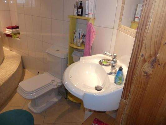 Badezimmerausstattung Detail WT u WC