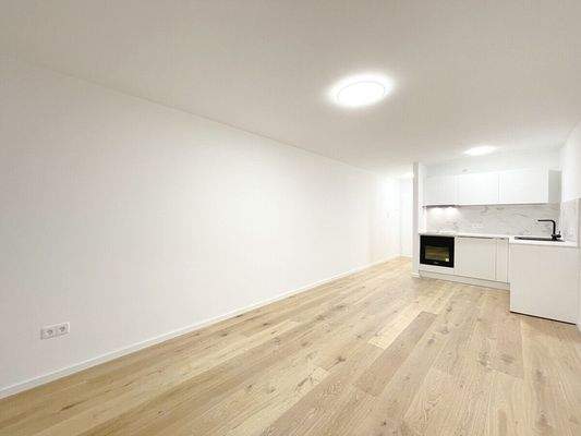 Andere Ansicht des großzügigen Wohnraumes