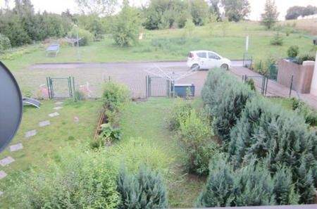Blick vom Balkon in den Garten