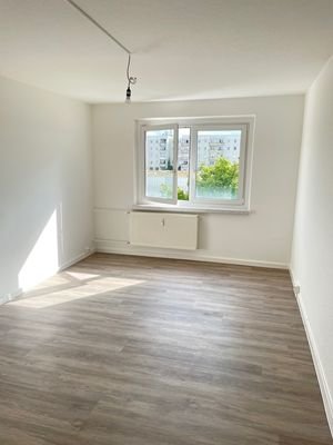 2. Wohnzimmer OHNE Balkon