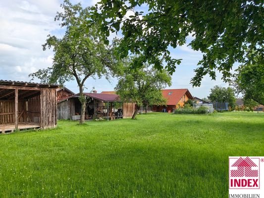 Baugrund - Scheunen werden entfernt