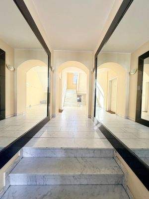 Treppenhaus - Eingangsbereich