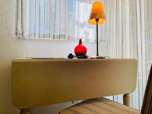 kleiner Schreibtisch