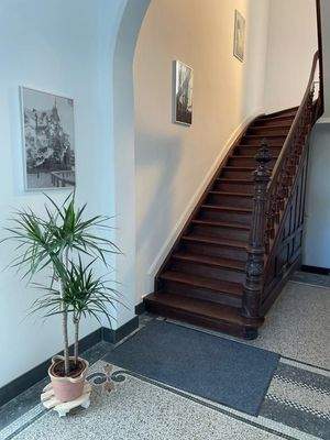 #4 Eingang Hausflur.jpg