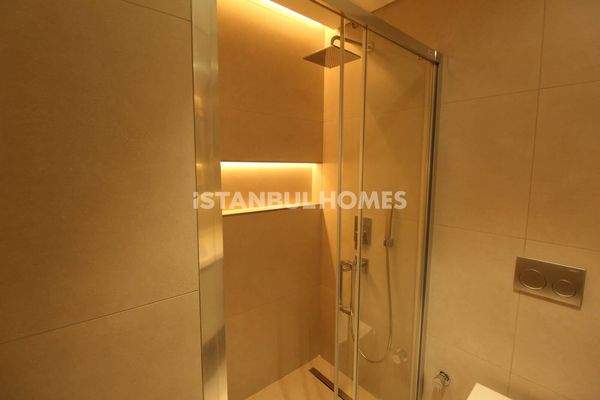 1, 2, and 3-Bed Flats with Shared Pool in Istanbul Bağcılar