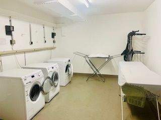 separate Münz-Waschküche