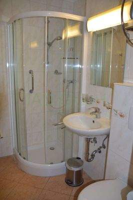 07bce99b-f7d1-46f6-8a79-11dfdc