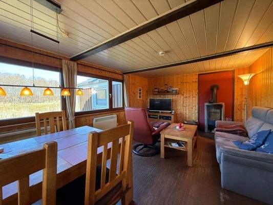 Großzügiger Wohn-Essbereich