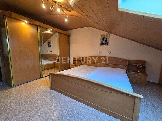 Gegenseite des Schlafzimmers im OG 