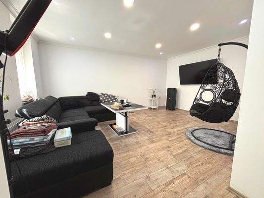 Großzügigies Wohnzimmer