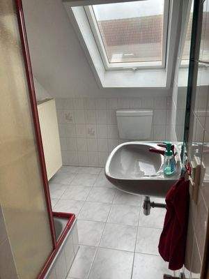 19. OG Bad mit Dusche