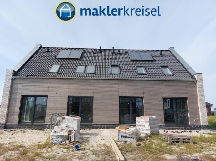 Nordseeküste: Schlüsselfertiges FERIENHAUS am Wangermeer! (Netto 386.000, - EUR)