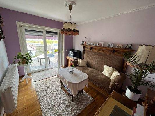 Arbeitszimmer zum Balkon