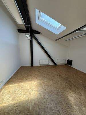 Büro-/Praxisflächen 1. OG