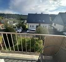 Klein Balkon im Obergeschoß