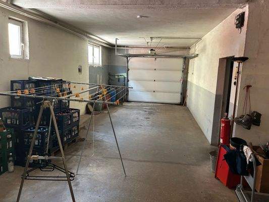 große Garage / Werkstatt