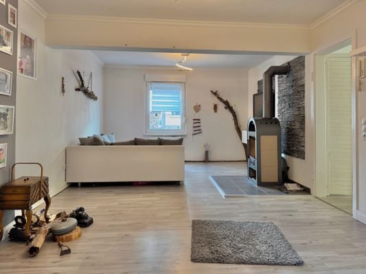 2. Wohnzimmer oder Büro oder Schlafzimmer im OG