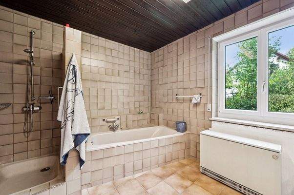 Badezimmer Wohnung 1