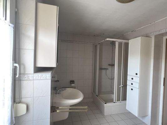 Teilansicht Badezimmer 1. Obergeschoss