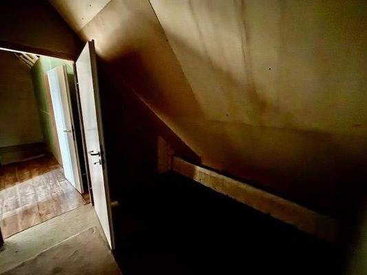 DG, Raum 3, später mit Gaube