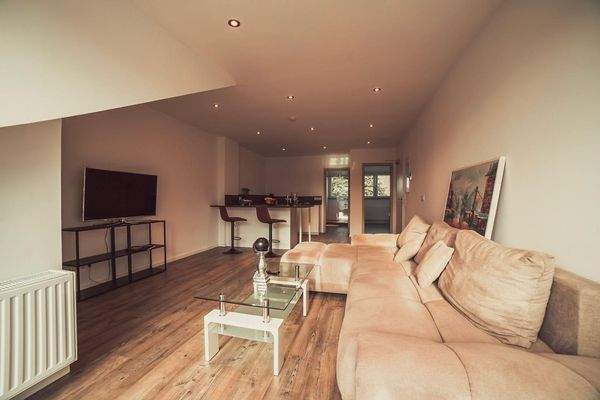 Offener Wohn- und Küchenbereich