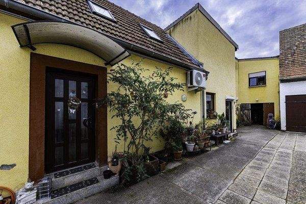 k-Eingang Vorderhaus.jpg